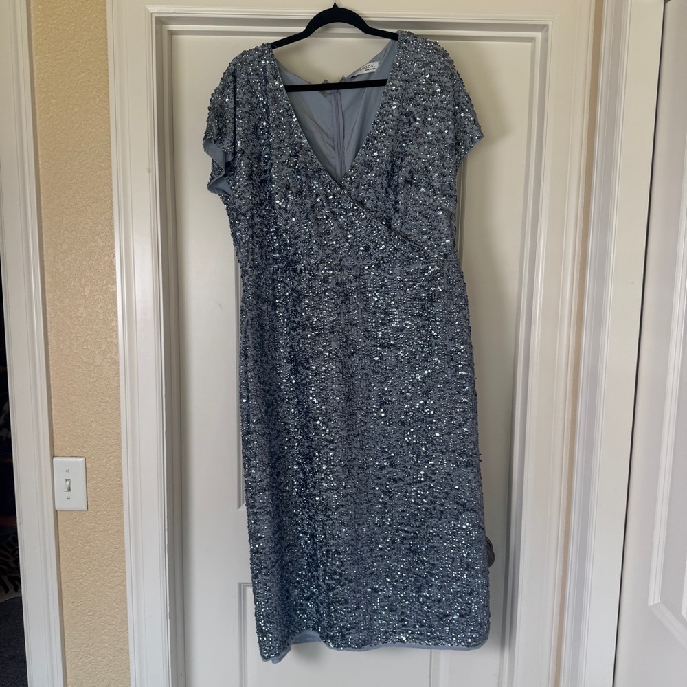 Mac Duggal Women's Size 16 Blue Sequin Beaded Evening Midi Dress Gown NWT